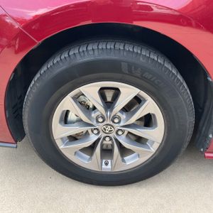 صورة مصغرة 17 لـ 2021 Toyota SIENNA XLE 8-PASSENGER