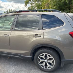 صورة 6 لـ 2020 Subaru FORESTER PREMIUM