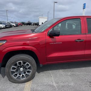 CHEVROLET COLORADO WORK TRUCK - 2