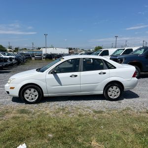 FORD FOCUS SE - 3