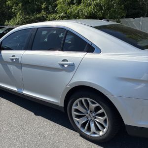 FORD TAURUS LIMITED - 6