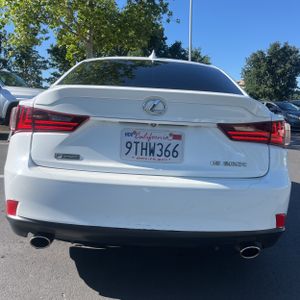 LEXUS IS 200T BASE - 7