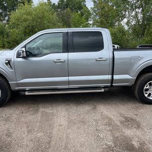 2025 FORD F-150 XLT photo 4