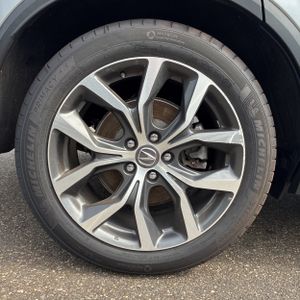 صورة 19 لـ 2023 Acura MDX SH-AWD W/TECH