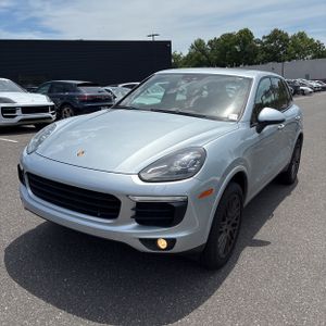 PORSCHE CAYENNE - 1