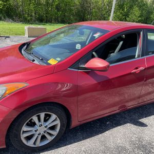 HYUNDAI ELANTRA GT BASE - 2