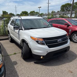 FORD EXPLORER XLT - 8