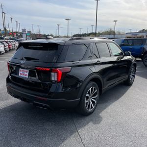 FORD EXPLORER ST-LINE - 8