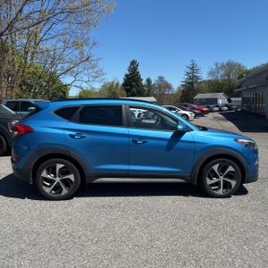 HYUNDAI TUCSON - 10