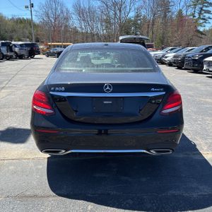 MERCEDES-BENZ E-CLASS - 7