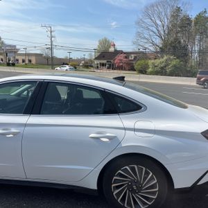 HYUNDAI SONATA HYBRID LIMITED - 6