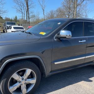 JEEP GRAND CHEROKEE OVERLAND - 2