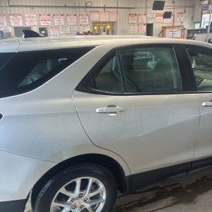 CHEVROLET EQUINOX LS - 8