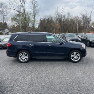 MERCEDES-BENZ GLS - 10