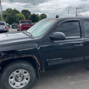 صورة 2 لـ 2011 Chevrolet SILVERADO 1500 LS