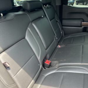 صورة 35 لـ 2020 Chevrolet SILVERADO 1500 RST