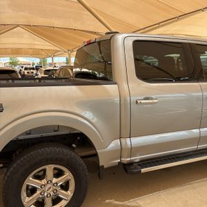 صورة 8 لـ 2025 FORD F-150 XLT