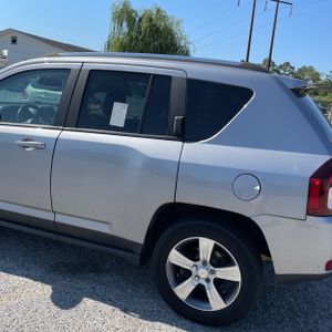صورة 6 لـ 2017 JEEP COMPASS HIGH ALTITUDE