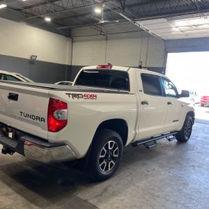 TOYOTA TUNDRA - 10