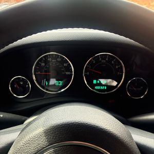 صورة 37 لـ 2013 JEEP WRANGLER UNLIMITED SAHARA