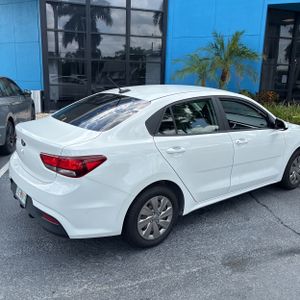 2020 KIA RIO LX photo 9