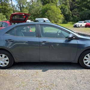 2014 Toyota COROLLA L — миниатюра 11
