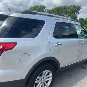 2015 FORD EXPLORER XLT 照片 9