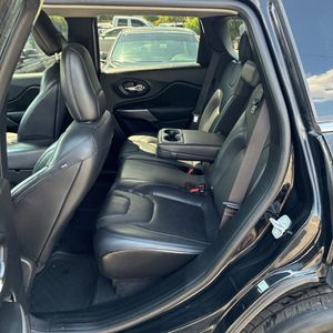 2019 JEEP CHEROKEE LIMITED — фото 32