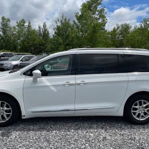 صورة 4 لـ 2020 Chrysler PACIFICA TOURING L
