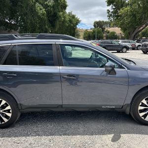 2017 Subaru OUTBACK 3.6R LIMITED — миниатюра 11
