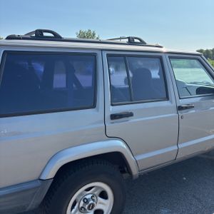 صورة 9 لـ 2000 JEEP CHEROKEE SPORT