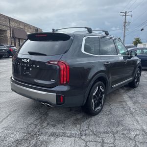 صورة 8 لـ 2025 KIA TELLURIDE S