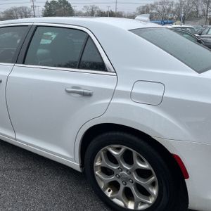 CHRYSLER 300 C PLATINUM - 6