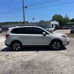 SUBARU FORESTER 2.5I PREMIUM - 10