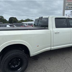 2020 RAM 3500 LARAMIE 照片 9