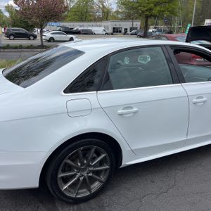 AUDI A4 2.0T PREMIUM - 9