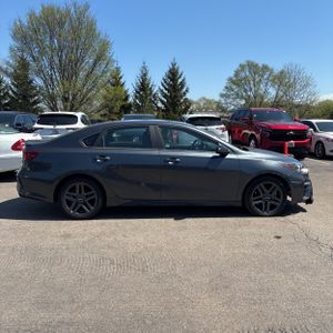 KIA FORTE GT-LINE - 10