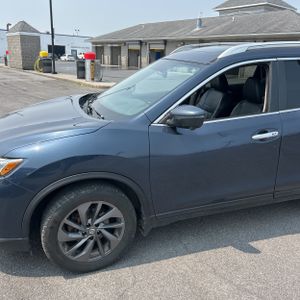 2016 Nissan ROGUE SL 照片 2