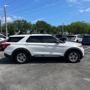 FORD EXPLORER XLT - 10