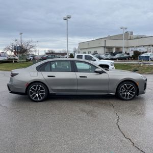 BMW I7 EDRIVE50 - 10