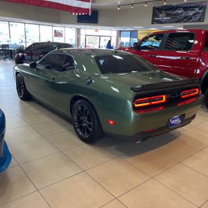 DODGE CHALLENGER - 3