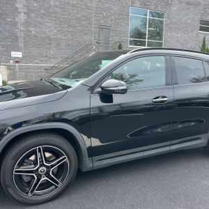MERCEDES-BENZ GLA - 2