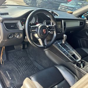 صورة 36 لـ 2015 Porsche MACAN S