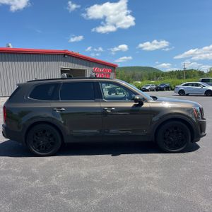 صورة 10 لـ 2021 KIA TELLURIDE SX