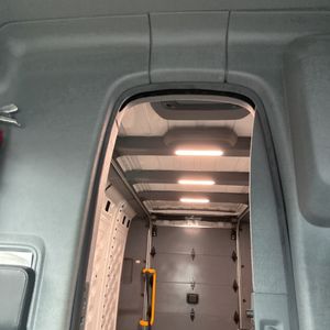 صورة مصغرة 35 لـ 2024 Rivian DELIVERY ECV 500 CARGO VAN