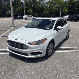 صورة 1 لـ 2017 FORD FUSION HYBRID SE