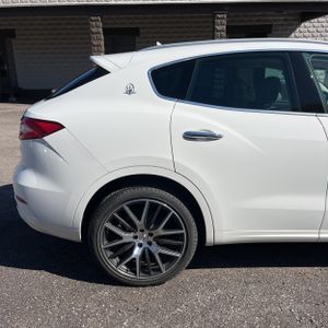 MASERATI LEVANTE GRANLUSSO - 9