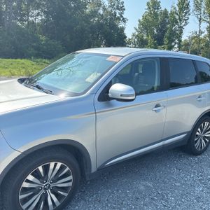 2019 Mitsubishi OUTLANDER SE — фото 2