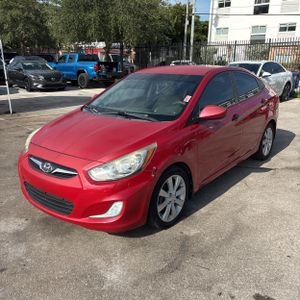 2013 Hyundai ACCENT GLS — фото 1
