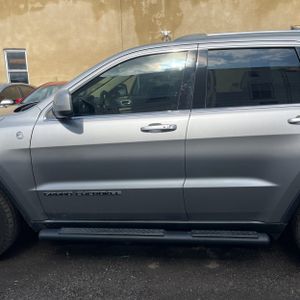 صورة 4 لـ 2019 JEEP GRAND CHEROKEE LAREDO E